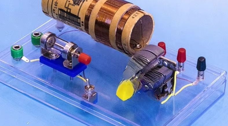 Science Hobbyist - Capacitor de Ar Variável de 140